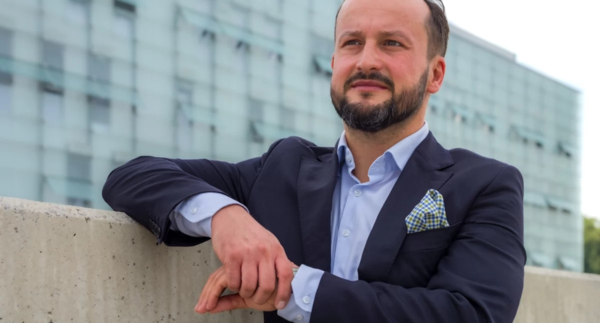 SAMORZĄD, Spiesz powoli - zdjęcie, fotografia