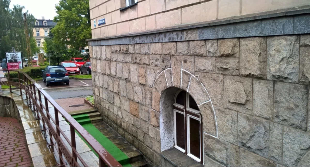 NEWS, Przetarg przebudowę przyziemia urzędu miasta - zdjęcie, fotografia