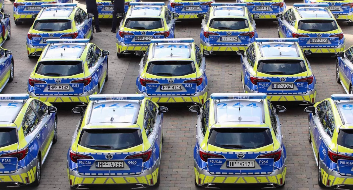 ECO, radiowozy mysłowickiej policji - zdjęcie, fotografia