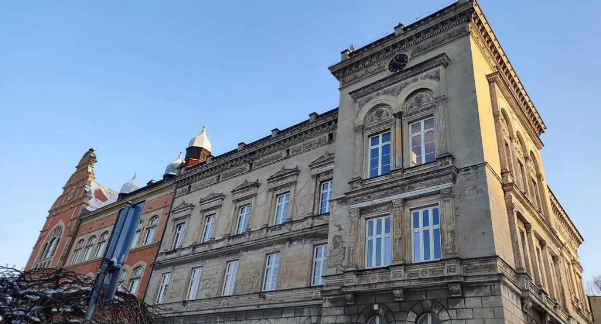 NEWS, Przebudowa przyziemia urzędzie miasta dużo droższa zakładano - zdjęcie, fotografia