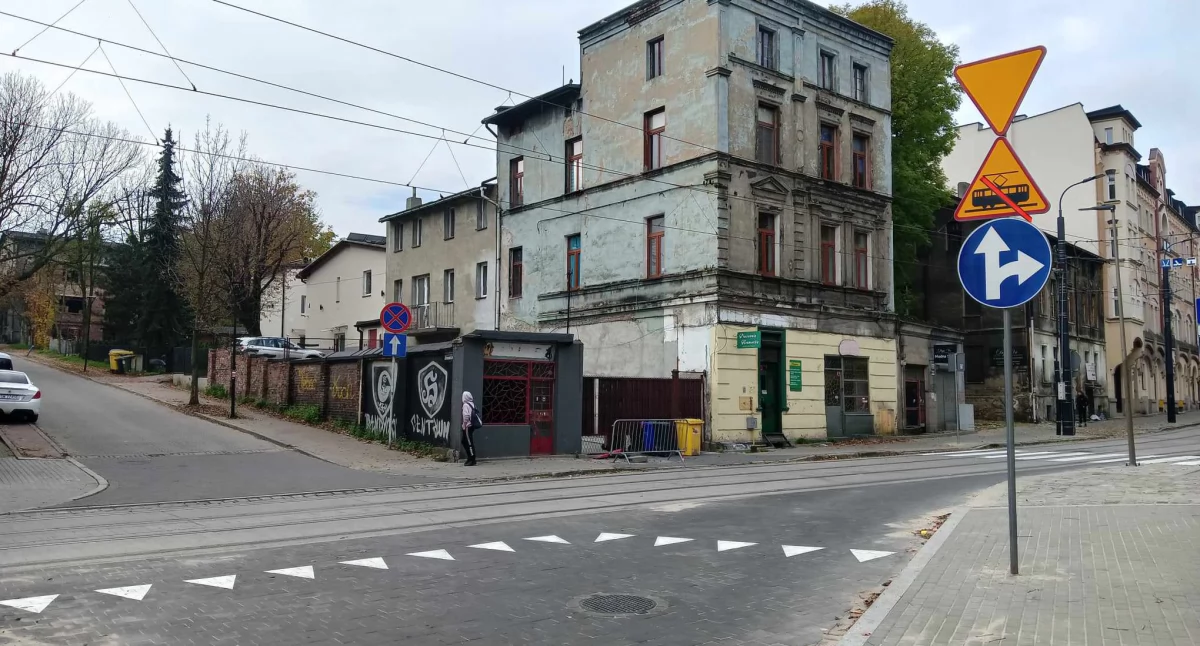 NEWS, Jedź prosto czyli - zdjęcie, fotografia