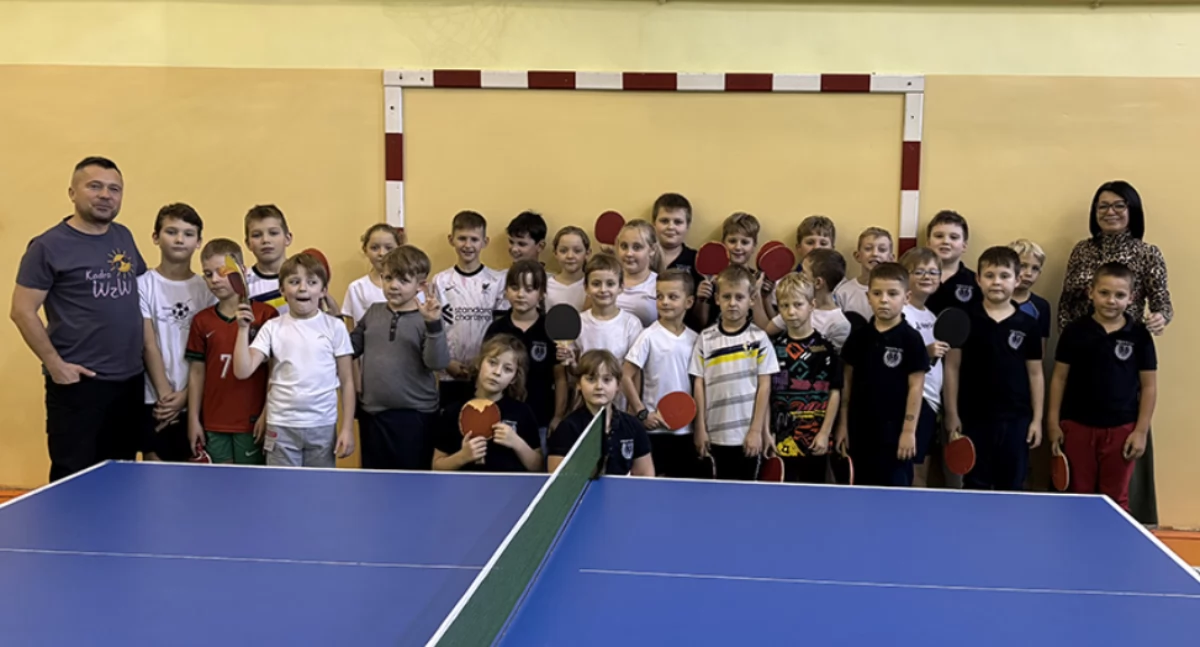 Tenis stołowy, edycja parafialnego turnieju tenisa stołowego - zdjęcie, fotografia