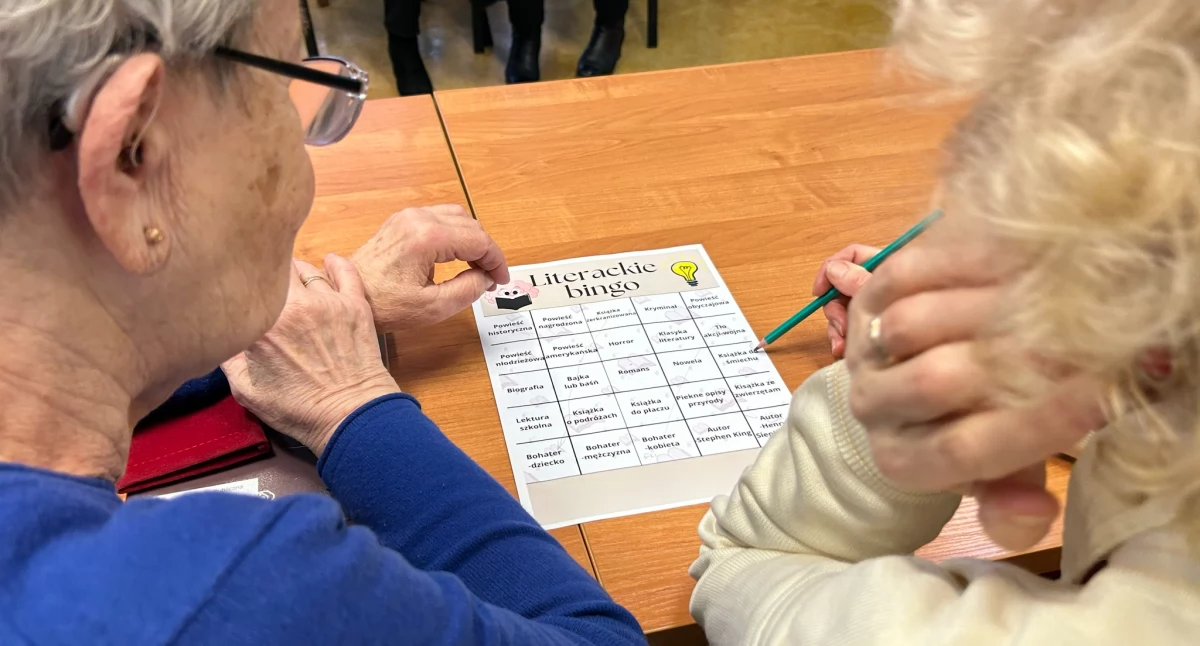 Słowo pisane, Literackie łamigłówki miejskiej bibliotece - zdjęcie, fotografia
