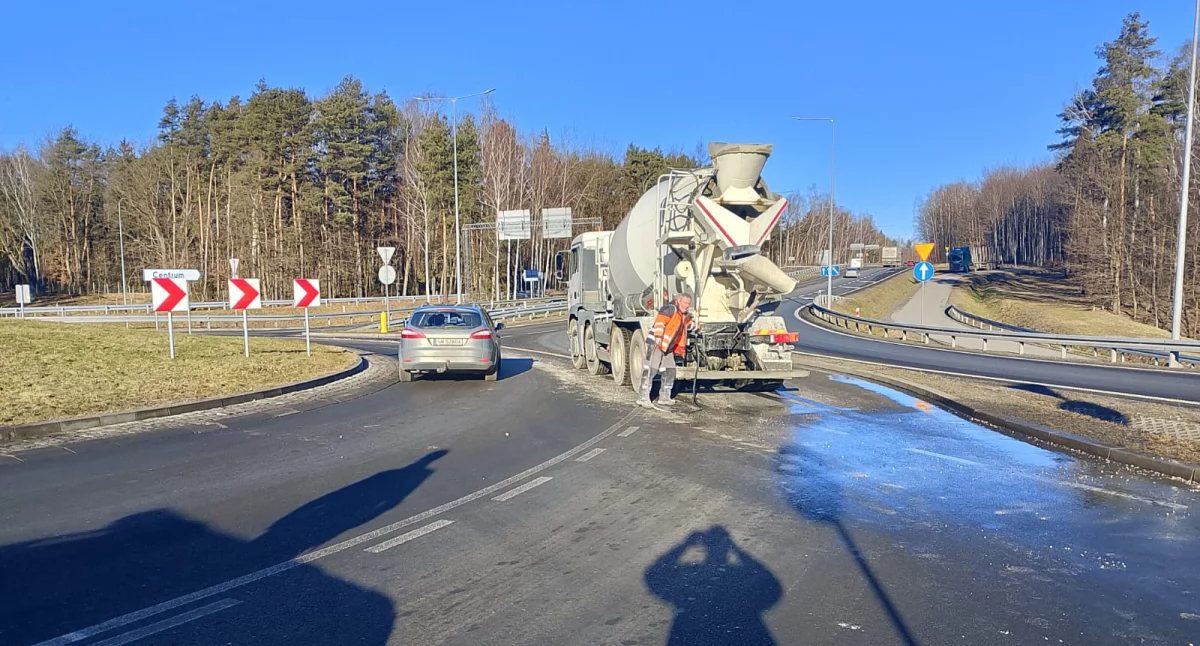 Kronika kryminalna, Mandat rozlanie betonu - zdjęcie, fotografia