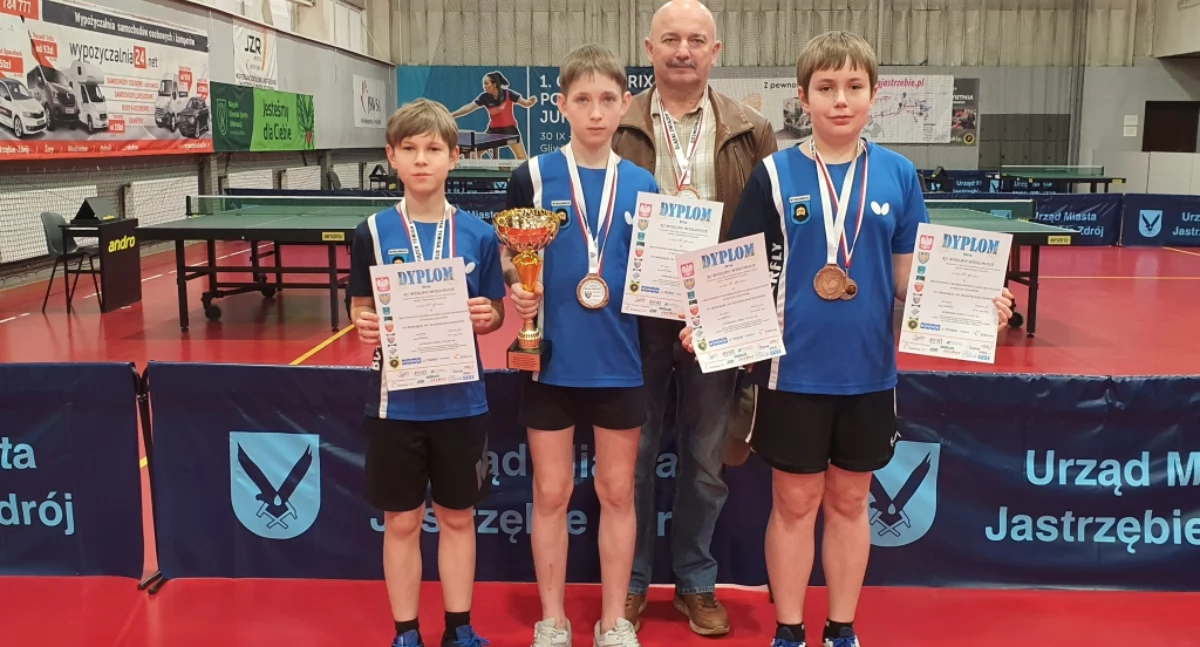 Tenis stołowy, Świetny występ tenisistów stołowych Mysław - zdjęcie, fotografia