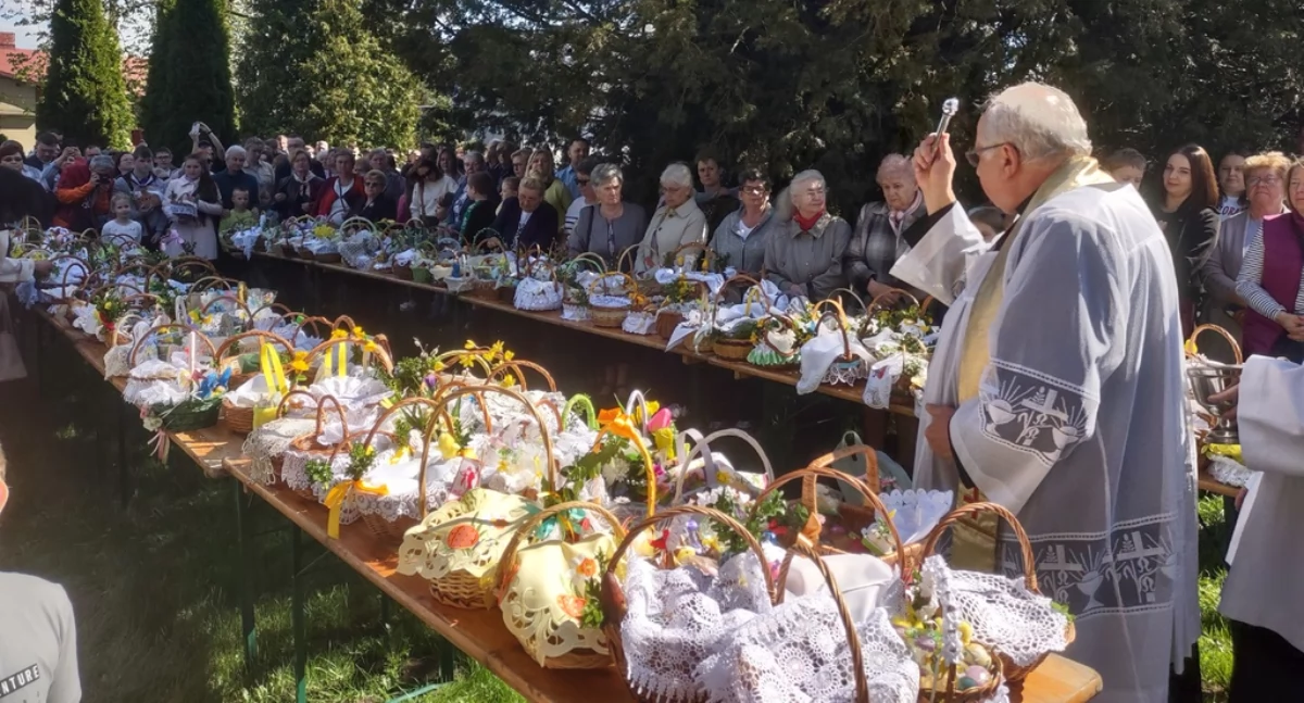 NEWS, Dziećkowicka tradycja Wielkiej Soboty - zdjęcie, fotografia