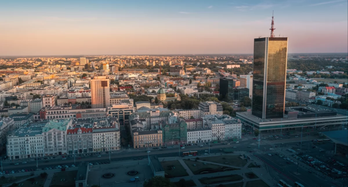 Informator gospodarczo reklamowy, Dlaczego warto skorzystać biura nieruchomości Warszawie rozglądamy mieszkaniem - zdjęcie, fotografia