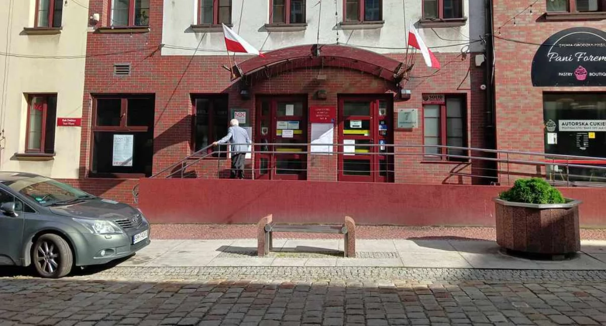 NEWS, Frekwencja wyborcza Mysłowicach godziny - zdjęcie, fotografia