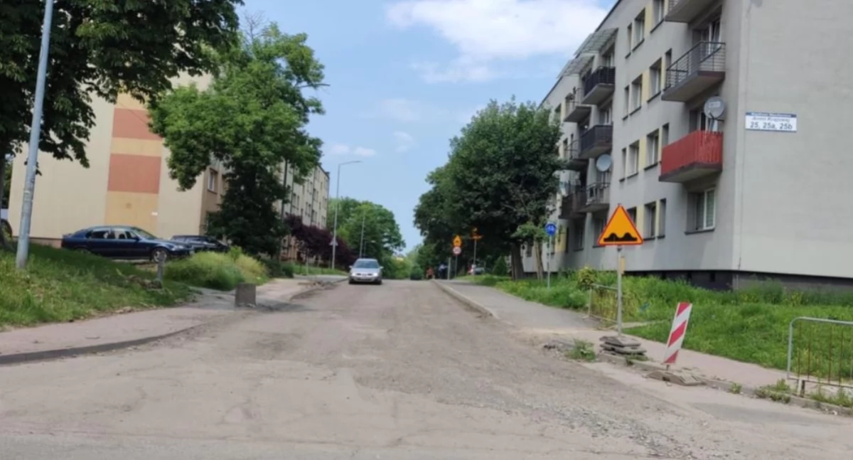 NEWS, Frezowanie skrzyżowaniu drogowe utrudnienia - zdjęcie, fotografia