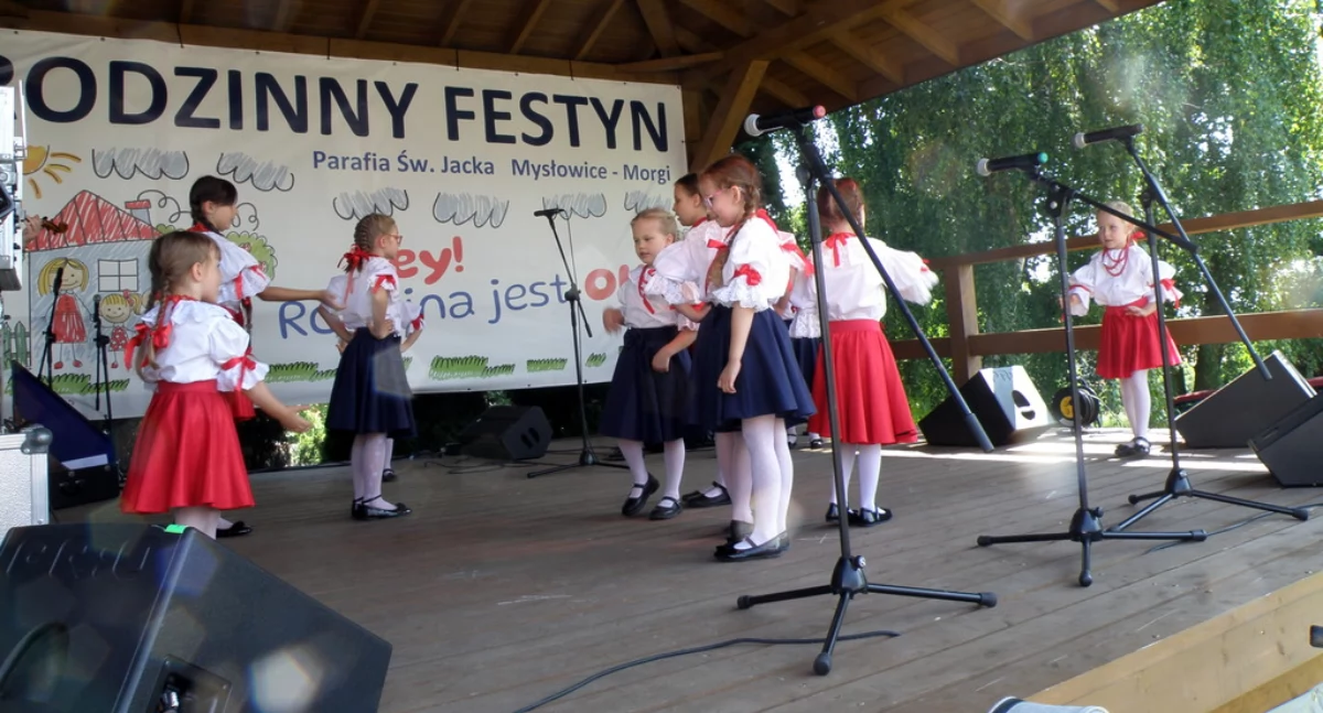 Rozrywka, Parafia Morgach zaprosiła rodzinny festyn - zdjęcie, fotografia