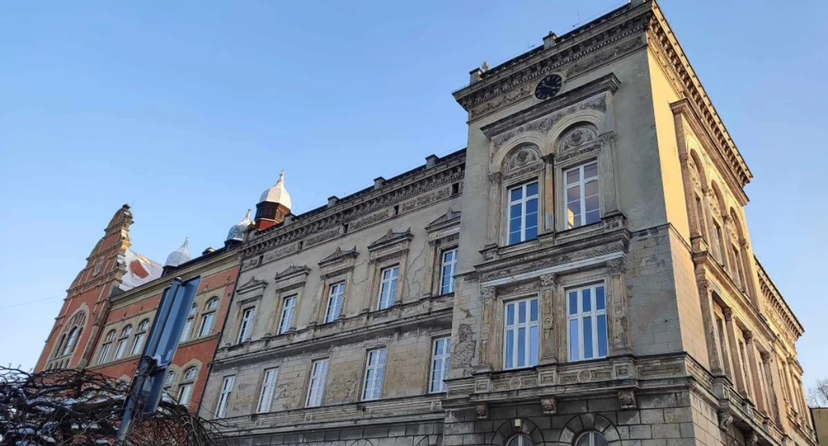 NEWS, Miasto sprzedaje samochody - zdjęcie, fotografia