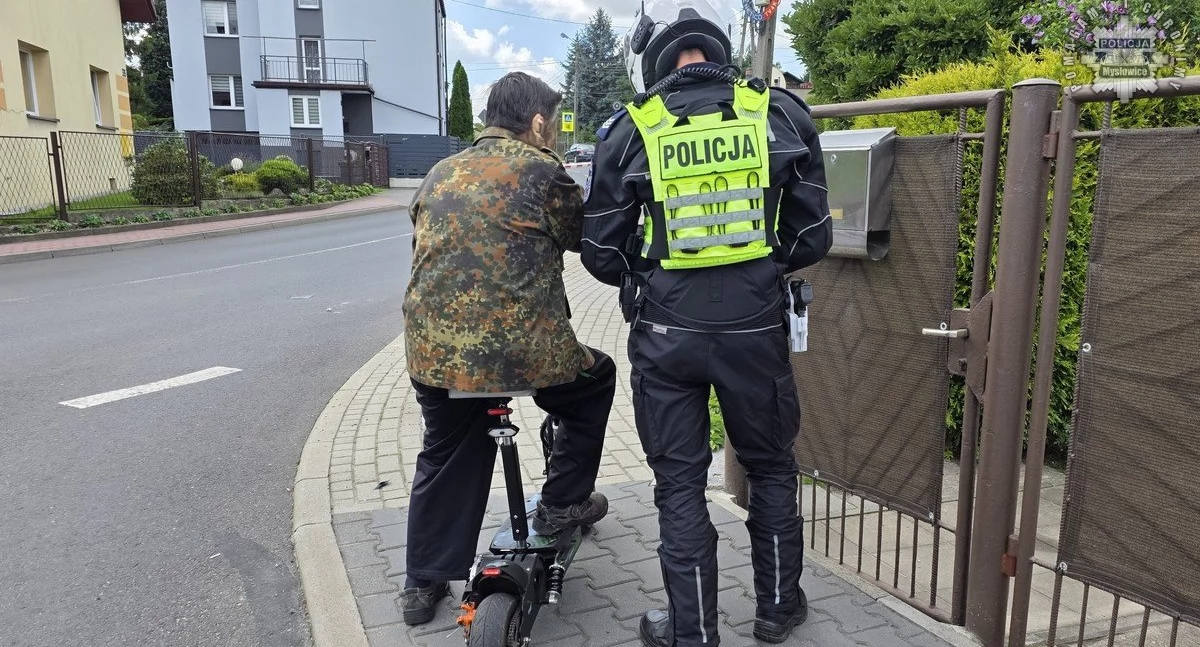 Komunikaty policji, Mysłowiccy policjanci kontrolowali użytkowników hulajnóg rowerów elektrycznych - zdjęcie, fotografia