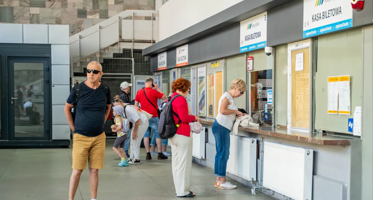 NEWS, zabrzańskim dworcu Koleje Śląskie Intercity łączą siły - zdjęcie, fotografia