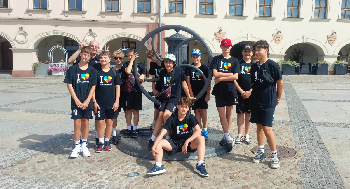 Piłka ręczna, Szczypiorniści Siódemka Mysłowice odpoczywali trenowali - zdjęcie, fotografia