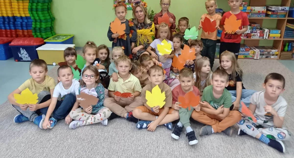 EDUKACJA, Dzieci przedszkola Krasowach powitały jesień - zdjęcie, fotografia