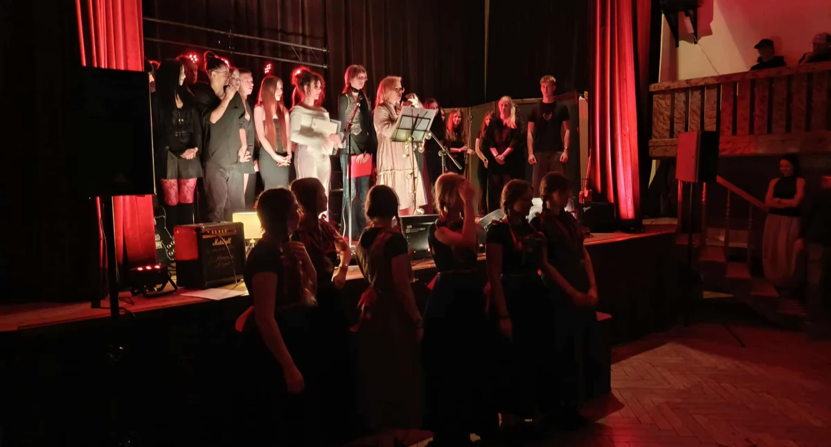 Koncerty i muzyka, Piękny koncert szczytnym młodzież zagrała Bartusia Bańskiego - zdjęcie, fotografia