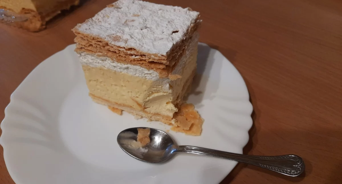 Kremówki będzie można kupić w ten weekend przy kościele w Brzęczkowicach. Fot. arch. parafia MB Bolesnej