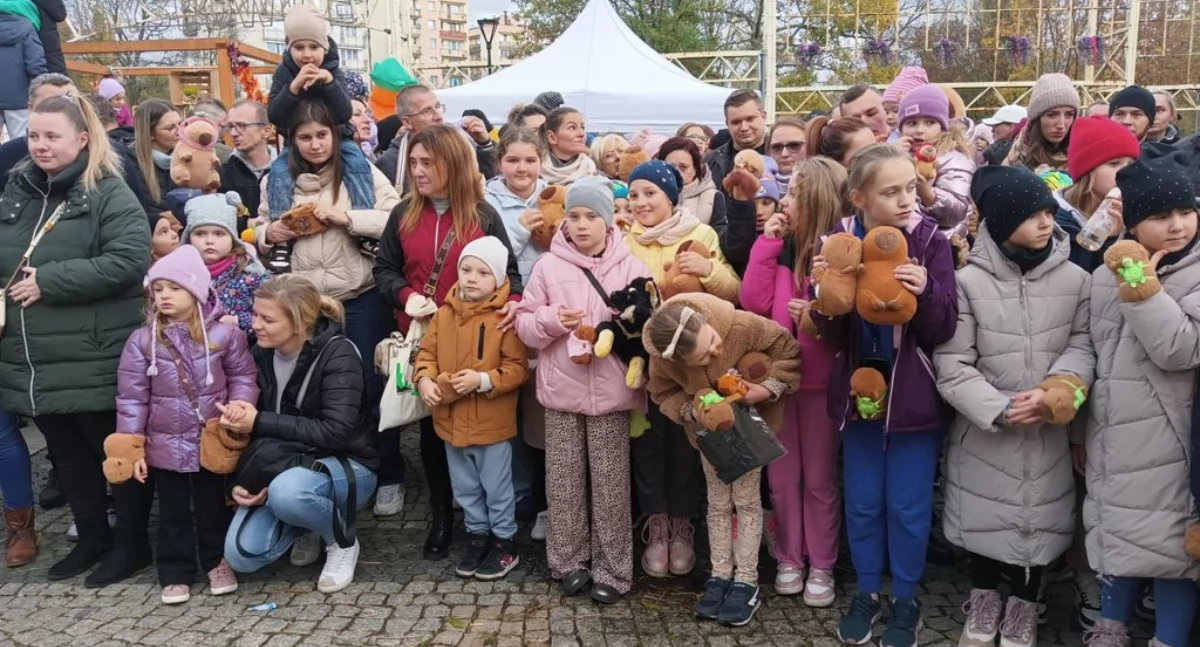 Rozrywka, Kapibara Jesieniara podbiła Mysłowice! Ponad kapibar Rynku - zdjęcie, fotografia