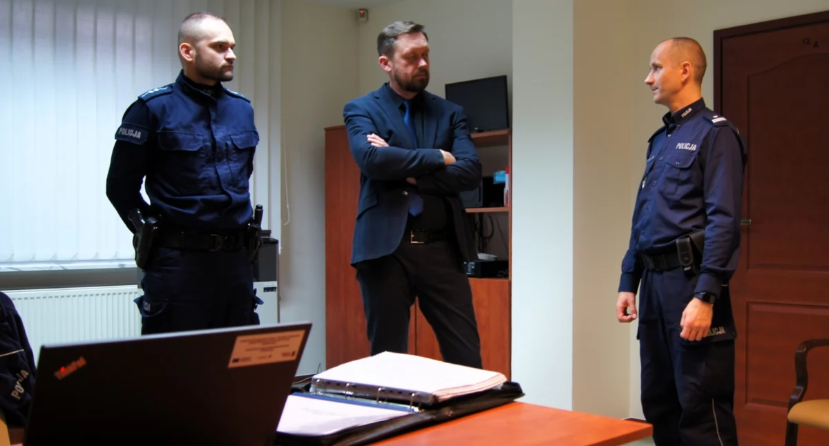 Komunikaty policji, Policja Imielinie punkt dostępne bezpośrednie wsparcie mieszkańców - zdjęcie, fotografia