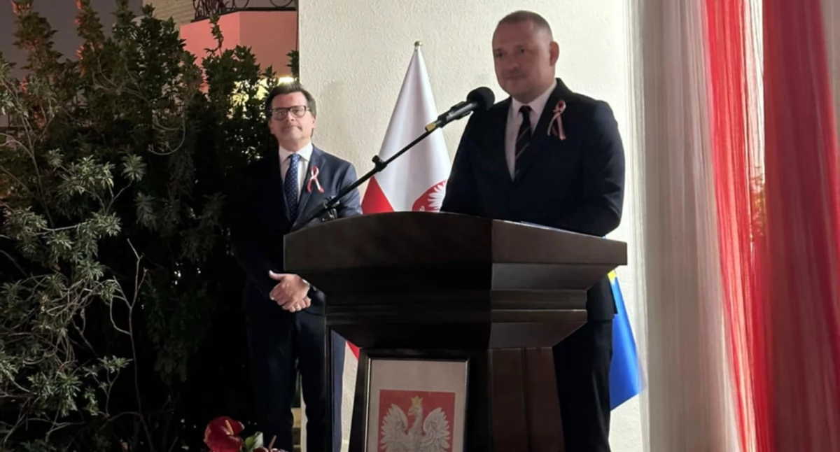 NEWS, Poseł Wojciech Król świętuje listopada Katarze Polonią - zdjęcie, fotografia