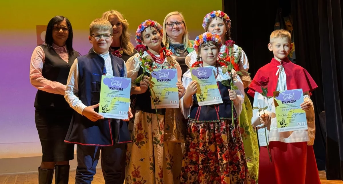 EDUKACJA, Ślonsko godka mocno trzimie w SP2 - zdjęcie, fotografia