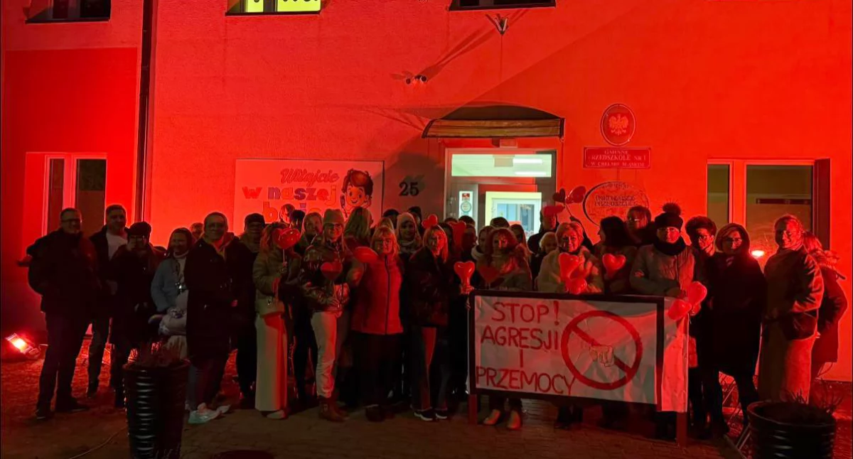 EDUKACJA, Symboliczny solidarności wobec dzieci - zdjęcie, fotografia