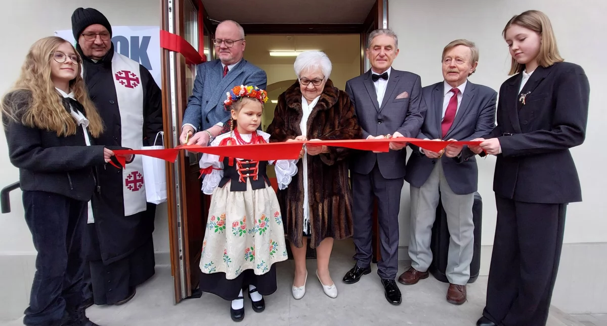 BIZNES I INWESTYCJE, Odnowiony Lędzinach - zdjęcie, fotografia