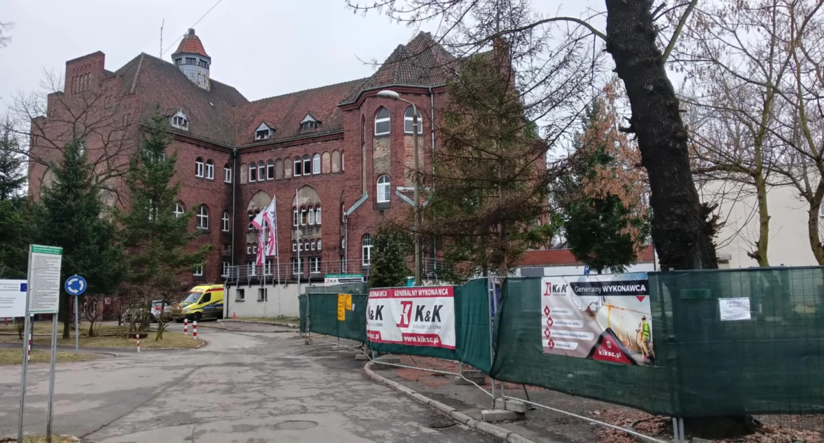 NEWS, Szpitalu brakuje chirurgów poradzi sobie dyrektor lecznicy - zdjęcie, fotografia