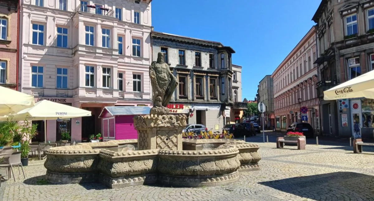 NEWS, Fontanny będą działać pieniędzy naprawę - zdjęcie, fotografia