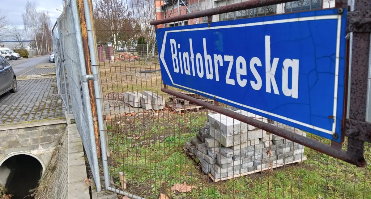 NEWS, Autobus Białobrzeskiej coraz bliżej - zdjęcie, fotografia