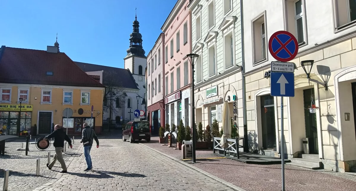NEWS, Samochody Rynku ulicy Grunwaldzkiej miasto zapyta mieszkańców zdanie - zdjęcie, fotografia
