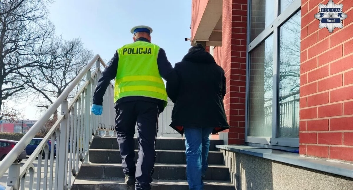 Komunikaty policji, Obywatel Gruzji nielegalnie przebywał Polsce - zdjęcie, fotografia
