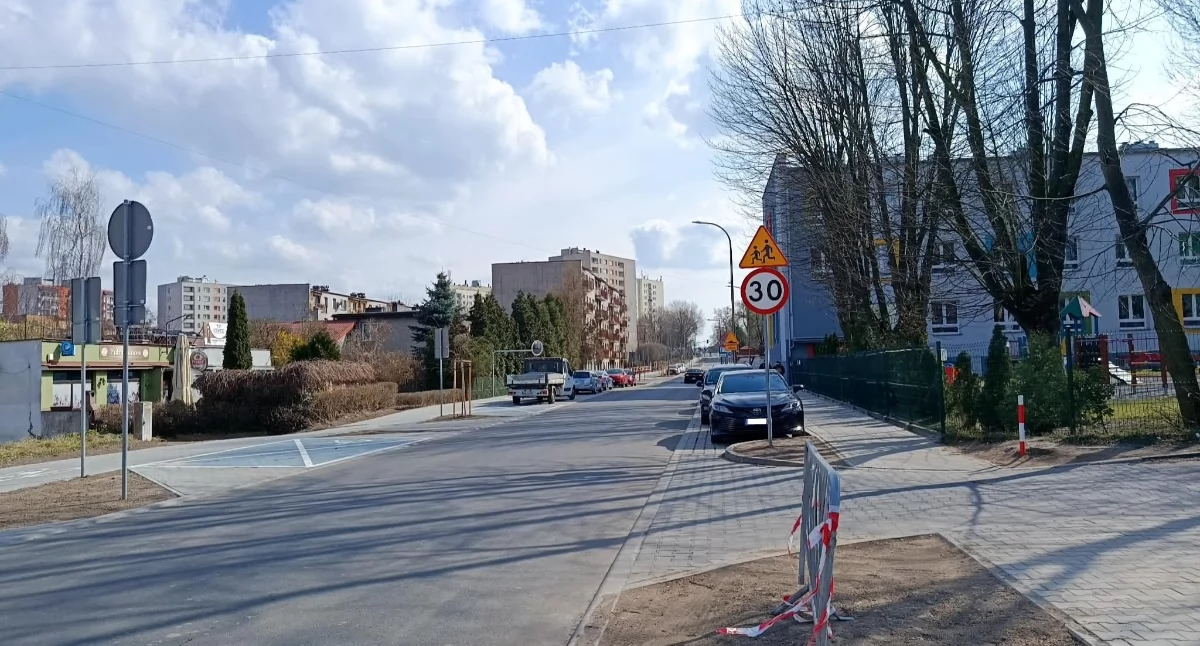 NEWS, remoncie jeżdżą szybko Mieszkańcy biją alarm - zdjęcie, fotografia