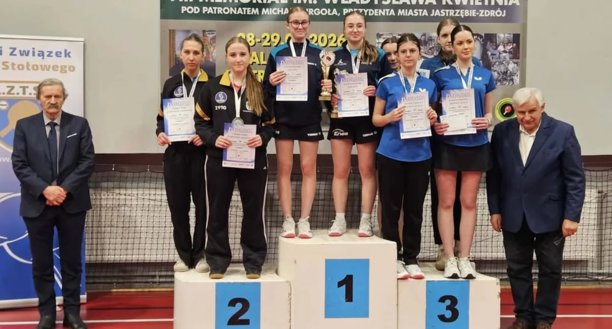 Tenis stołowy, medale Weroniki Wszołek Mistrzostwach Śląska Juniorek - zdjęcie, fotografia