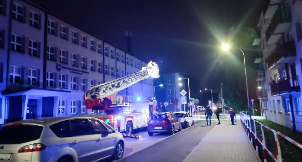 NEWS, Nocna akcja Armii Krajowej Zaniepokojeni mieszkańcy wezwali straż pożarną - zdjęcie, fotografia