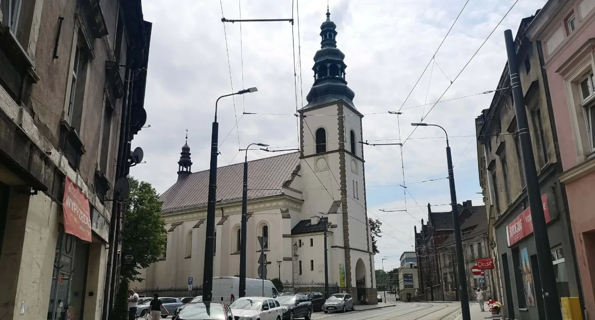 Kościół Mariacki, parafia Świętego Krzyża