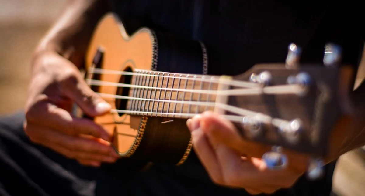 INFORMATOR, Ukulele gitara który instrument wybrać początek - zdjęcie, fotografia