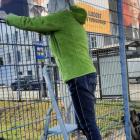 Pierwsze banery wyborcze i pierwsze dewastacje