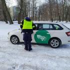 Taksówkarz bez prawa jazdy wpadł podczas policyjnej akcji TAXI. Fot. KMP Mysłowice