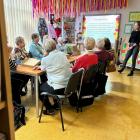 Leśne warsztaty z seniorami. Fot. MBP Mysłowice
