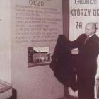 Sala ekspozycyjna w karcerze na terenie obozu na Promenadzie, lata 70. XX w.