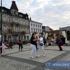 Muzyczny Rynek w Mysłowicach – mieszkańcy bawili się na potańcówce i karaoke