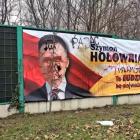 Zniszczone banery wyborcze Szymona Hołowni