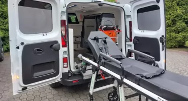 Nowa karetka dla MZOZ w Lędzinach