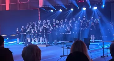 90 lat Szkoły na Górce w Imielinie - tak świętowali uczniowie, absolwenci i przyjaciele szkoły