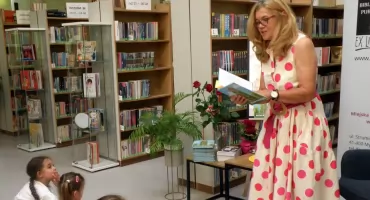 Spotkanie z „Panią Bajką” w mysłowickiej bibliotece. Maria Inglot-Gonera promowała swoją najnowszą książkę