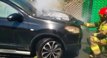 Pożar samochodu osobowego na ul. Cedrowej w Mysłowicach