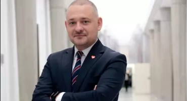 Wniosek o uchylenie immunitetu posła Wojciecha Króla i nowe opinie prawne obnażają chaos prokuratury